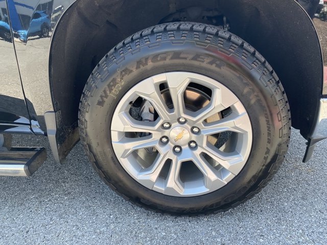 2023 Chevrolet Silverado 1500 LTZ 4WD 147WB
