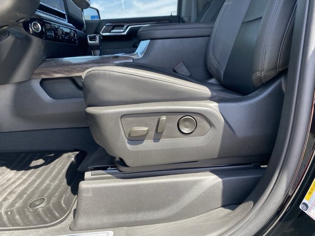 2023 Chevrolet Silverado 1500 LTZ 4WD 147WB