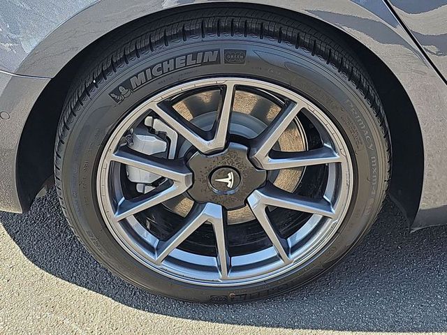2022 Tesla Model 3 Long Range AWD