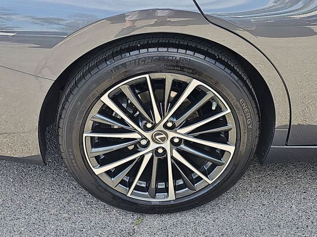 2023 Lexus ES300h FWD