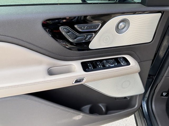 2022 Lincoln Aviator Reserve AWD