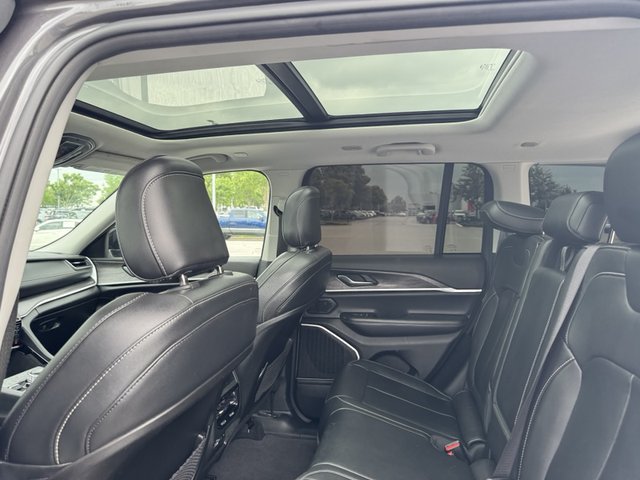 2022 Jeep Grand Cherokee Limited 4WD