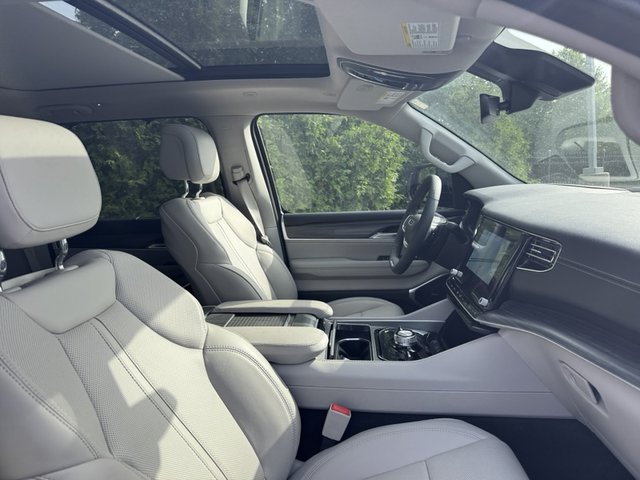 2023 Jeep Wagoneer Series III 4WD