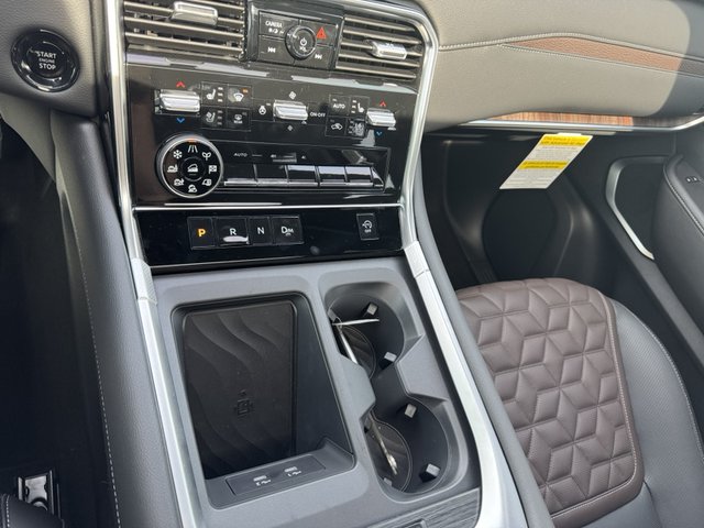 2025 Nissan Armada Platinum 4WD