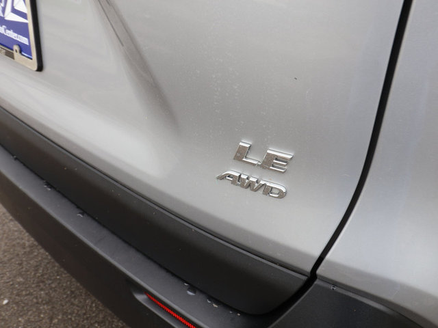 2021 Toyota RAV4 LE AWD