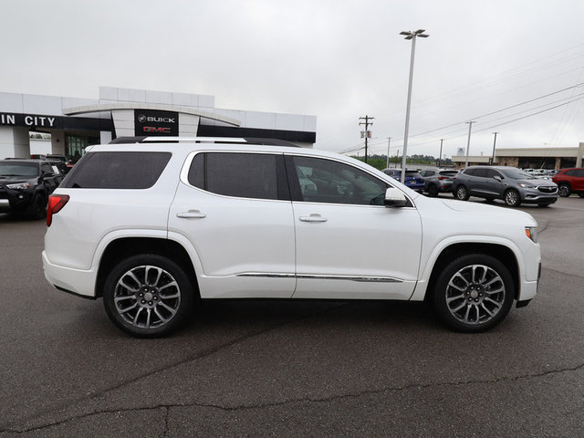 2022 GMC Acadia Denali 4WD