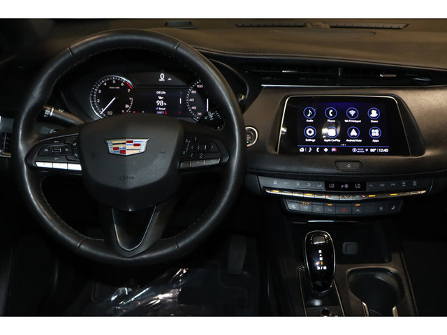 2022 Cadillac XT4 Premium Luxury FWD
