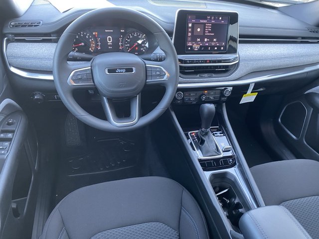 2025 Jeep Compass Sport 4WD