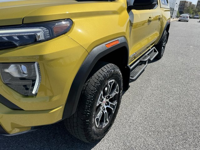 2023 GMC Canyon AT4 4WD
