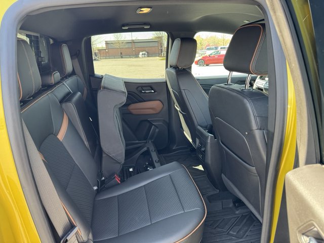 2023 GMC Canyon AT4 4WD