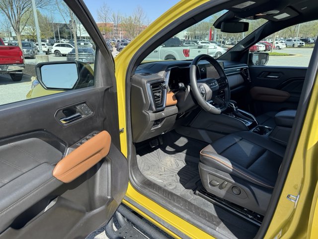 2023 GMC Canyon AT4 4WD