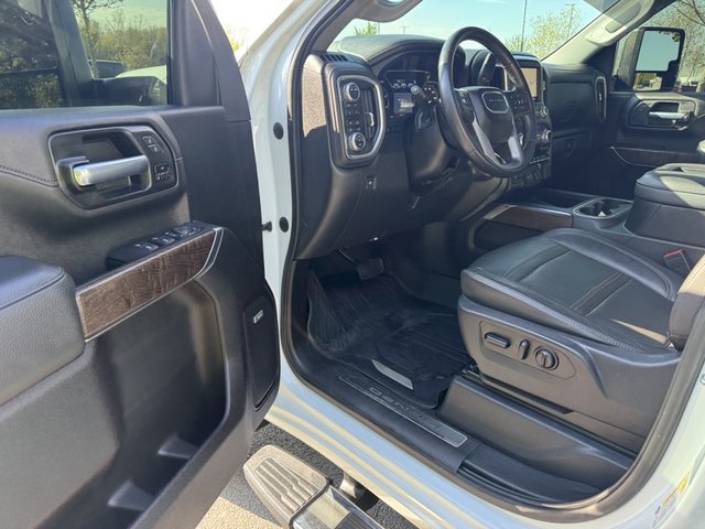 2021 GMC Sierra 2500HD Denali 4WD 159WB