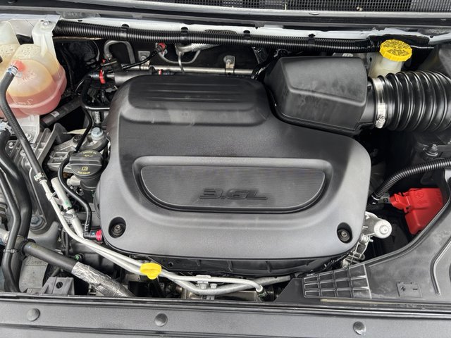 2022 Chrysler Voyager LX FWD