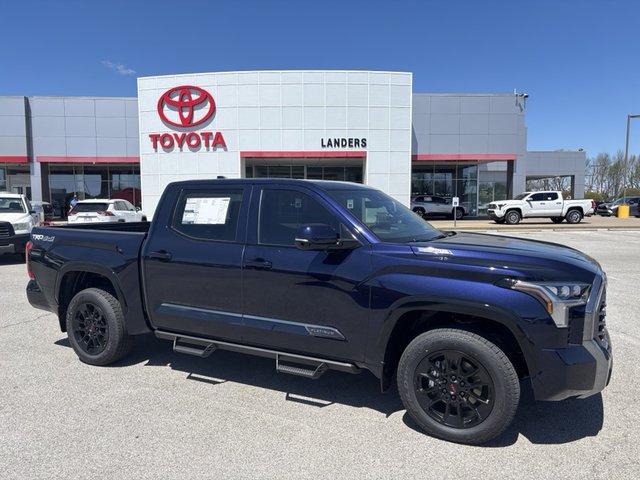 2025 Toyota Tundra Platinum 4WD 5.5ft Bed