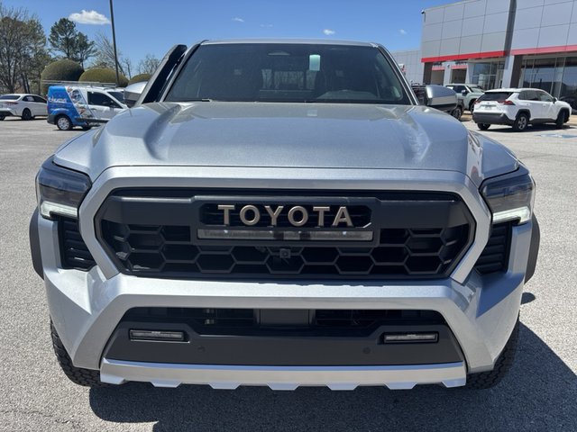 2025 Toyota Tacoma Trailhunter 4WD Hybrid 5ft