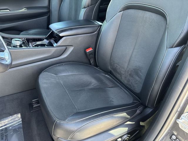 2023 Jeep Grand Cherokee Altitude 4WD