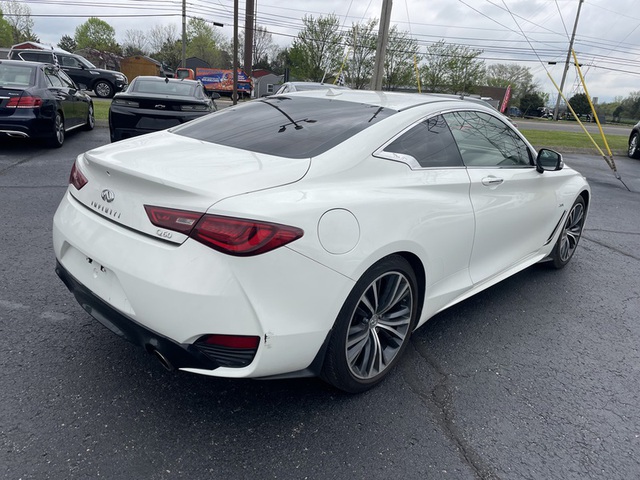 2018 INFINITI Q60 2.0t Premium RWD