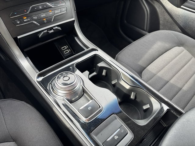 2020 Ford Edge SE AWD