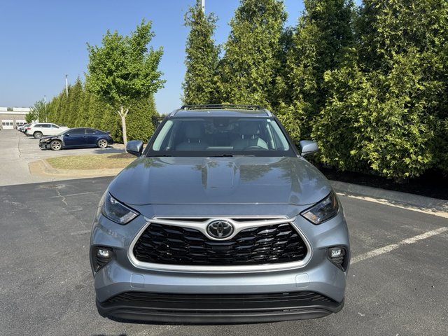 2022 Toyota Highlander XLE FWD
