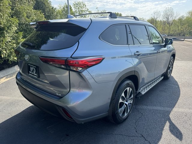 2022 Toyota Highlander XLE FWD
