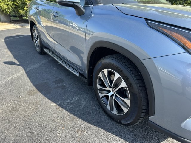 2022 Toyota Highlander XLE FWD