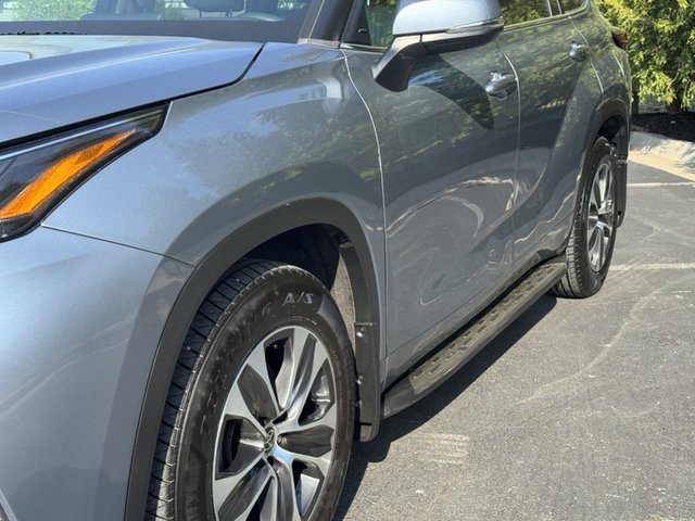 2022 Toyota Highlander XLE FWD