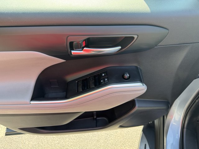 2022 Toyota Highlander XLE FWD