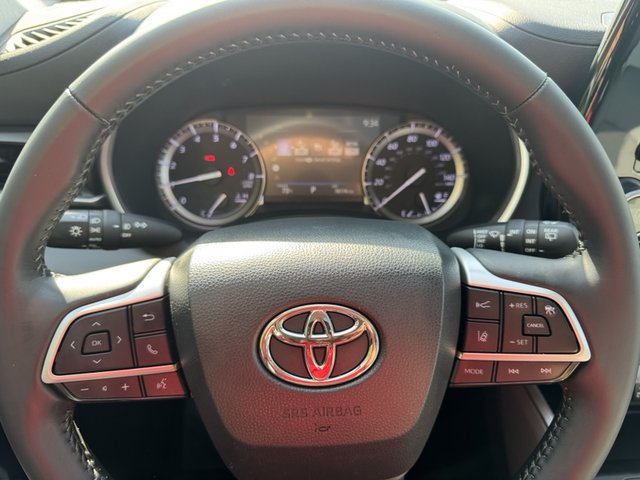 2022 Toyota Highlander XLE FWD