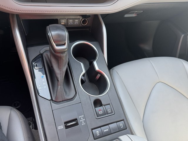 2022 Toyota Highlander XLE FWD