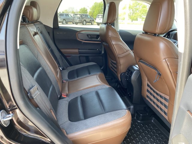 2021 Ford Bronco Outer Banks 4WD Sport