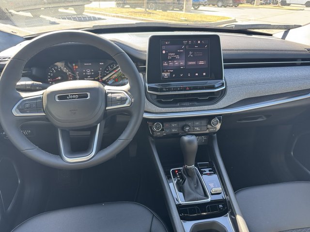 2025 Jeep Compass Latitude 4WD