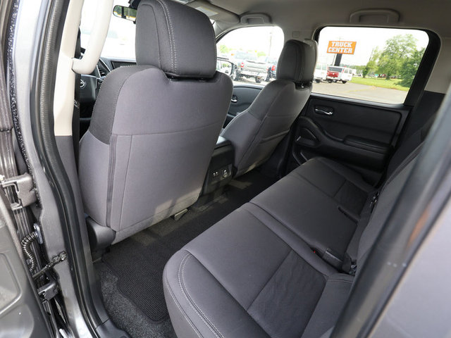 2023 Nissan Frontier SV 4WD