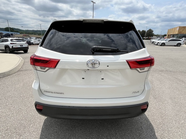 2019 Toyota Highlander XLE FWD