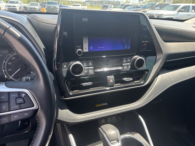 2023 Toyota Highlander XLE FWD