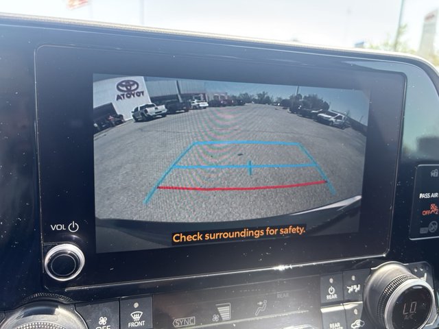 2023 Toyota Highlander XLE FWD