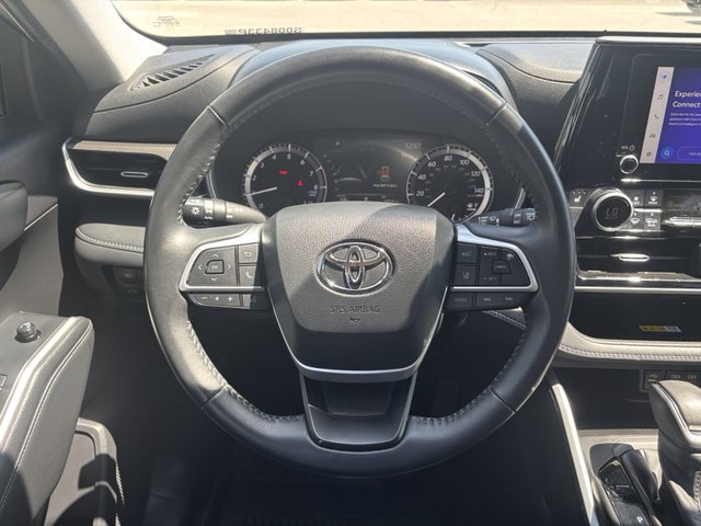 2023 Toyota Highlander XLE FWD