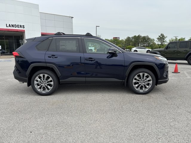 2025 Toyota RAV4 XLE Premium FWD