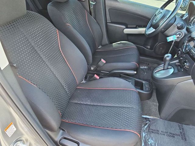 2011 Mazda Mazda2 Touring