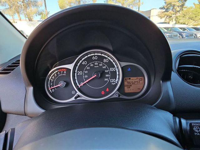 2011 Mazda Mazda2 Touring