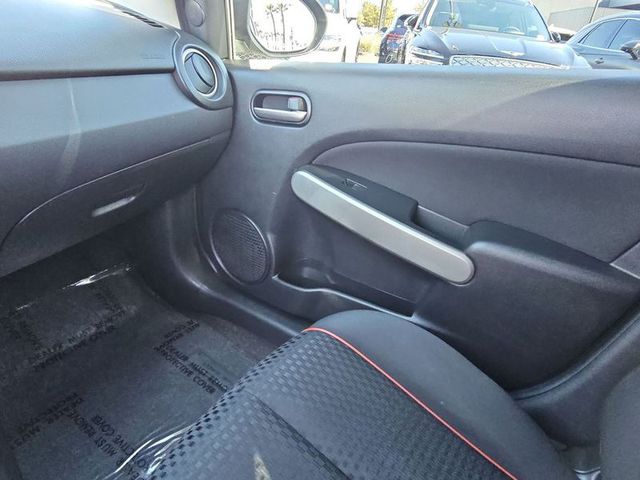 2011 Mazda Mazda2 Touring