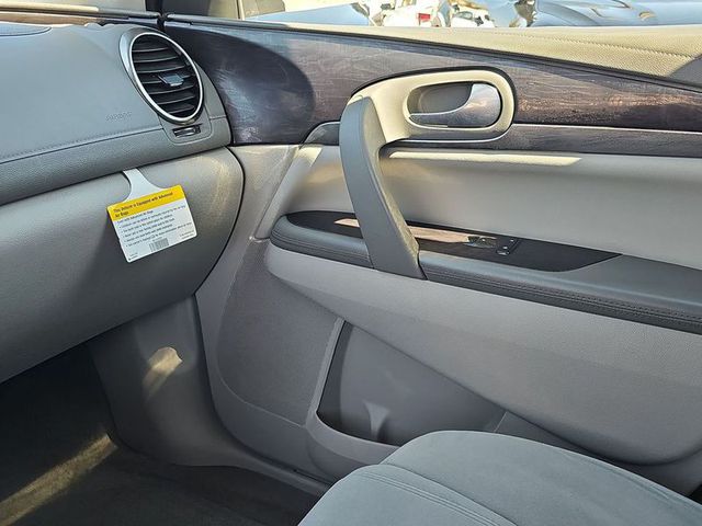 2015 Buick Enclave Convenience FWD