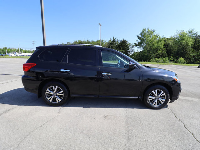 2019 Nissan Pathfinder SL 4WD
