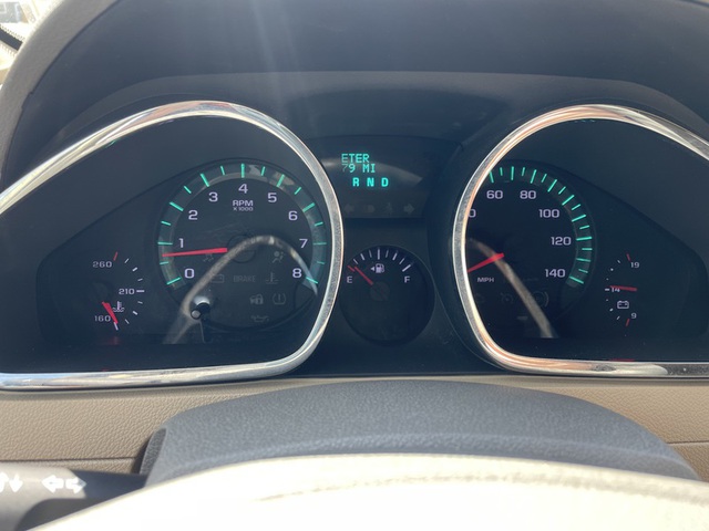 2011 Chevrolet Traverse LT w/2LT AWD