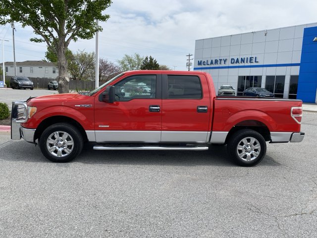 2011 Ford F-150 XLT 2WD 145WB