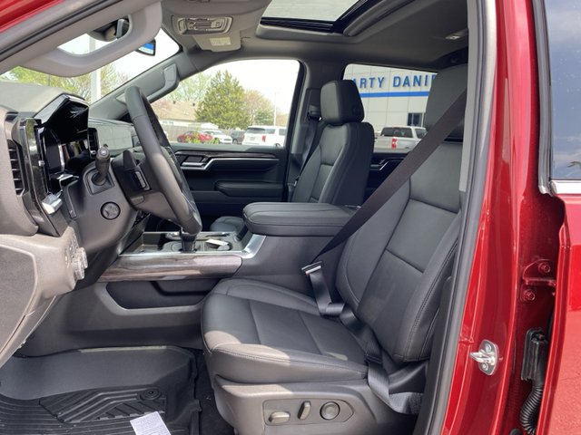 2025 Chevrolet Silverado 1500 LTZ 4WD 147WB