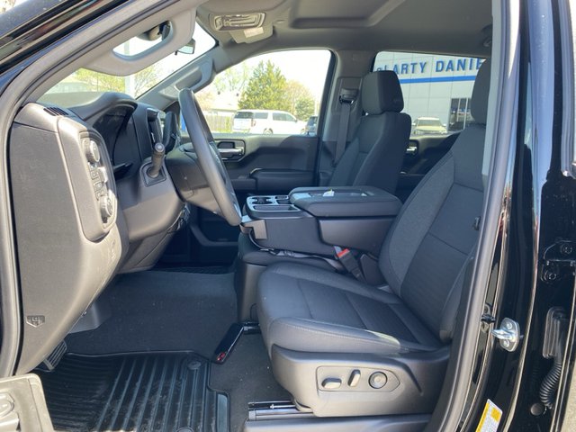 2025 Chevrolet Silverado 1500 Custom Trail Boss 4WD 147WB