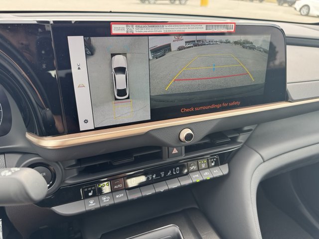 2025 Toyota Crown Platinum AWD