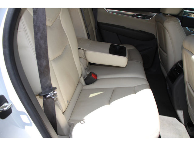 2017 Cadillac XT5 Luxury FWD