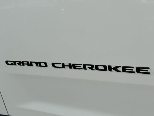 2023 Jeep Grand Cherokee Altitude 4WD