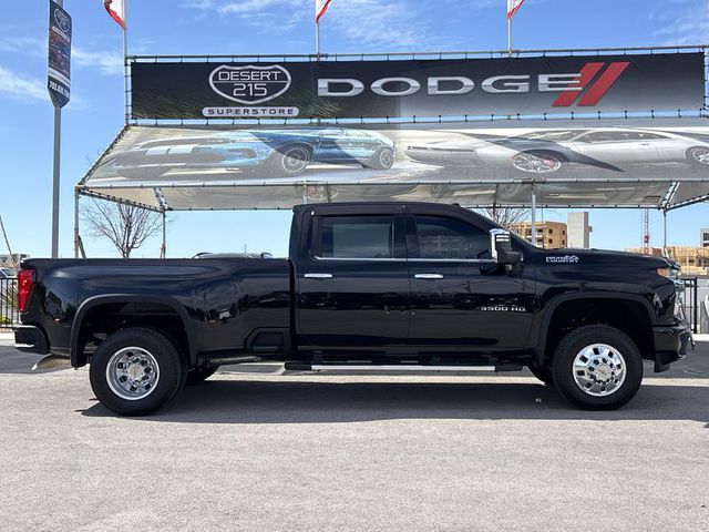 2022 Chevrolet Silverado 3500HD High Country 4WD 172WB